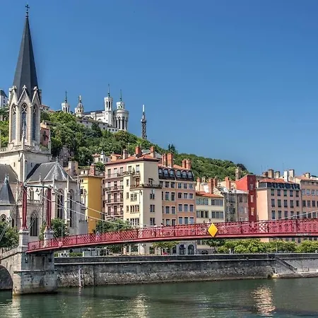 Apartamento Calme Et Neuf Au Coeur De *