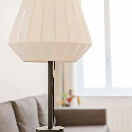 Apartament Calme Et Neuf Au Coeur De *